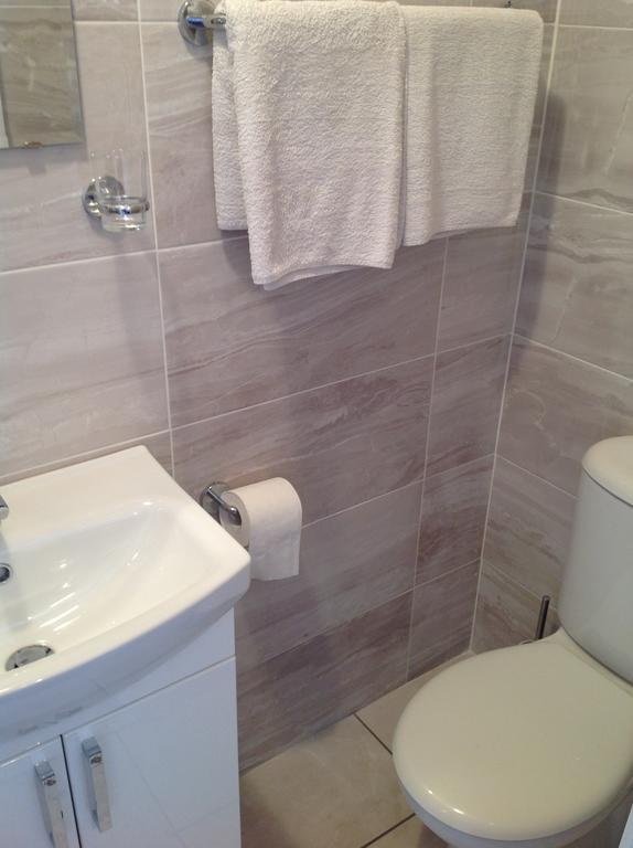 Repton Private Hotel Romford Buitenkant foto